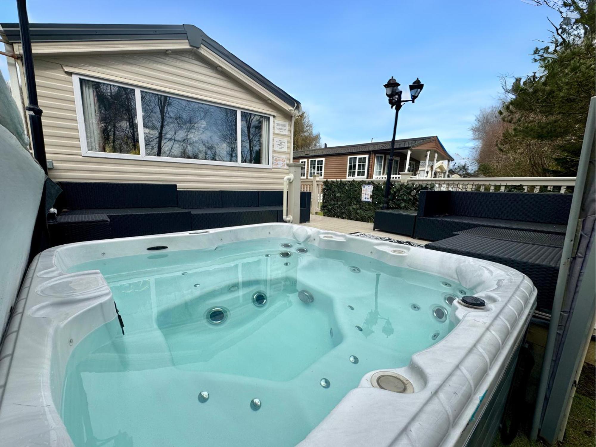 Holiday home Lovely Private Hot Tub With Free Golf *