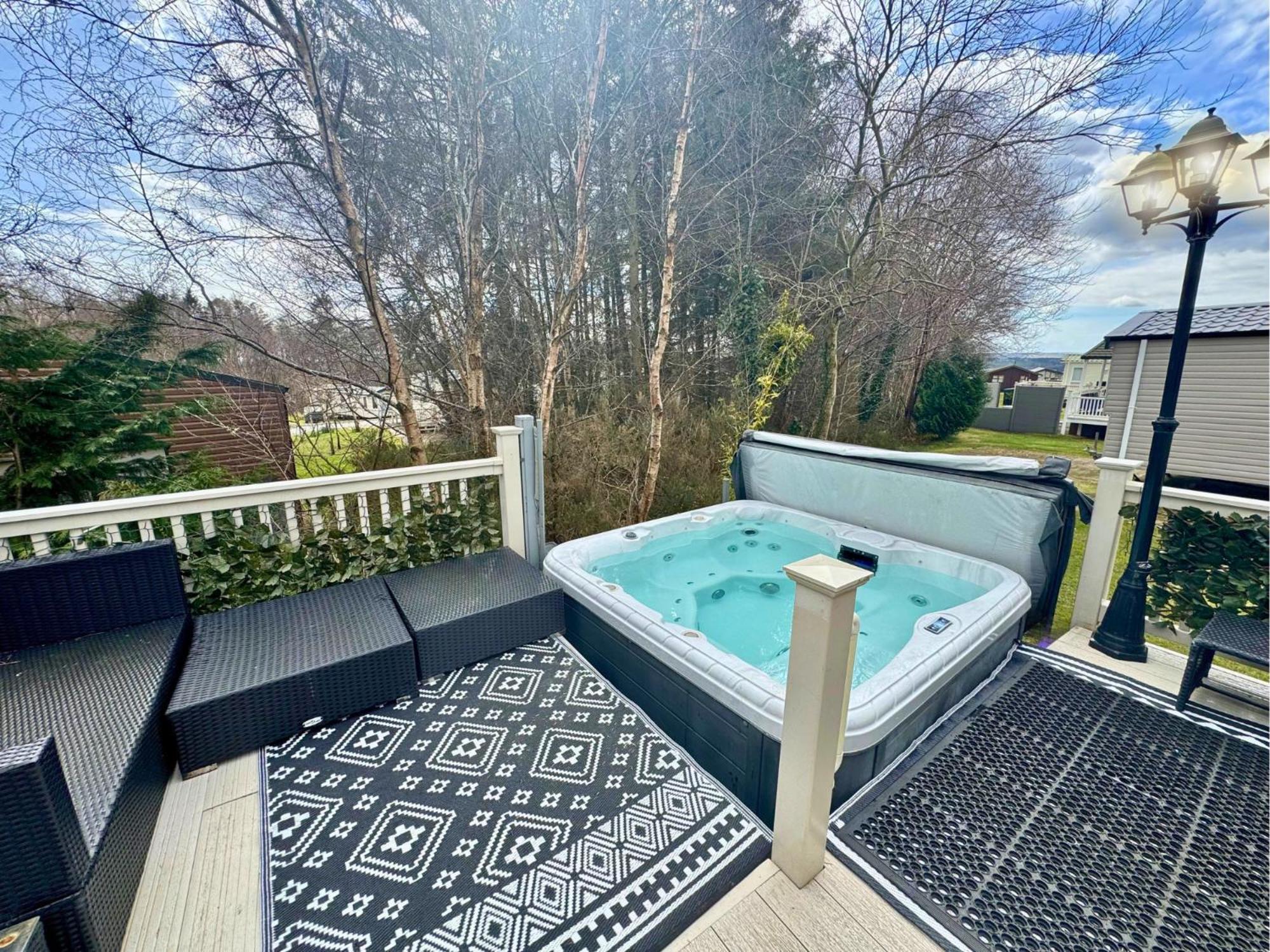Holiday home Lovely Private Hot Tub With Free Golf Swarland